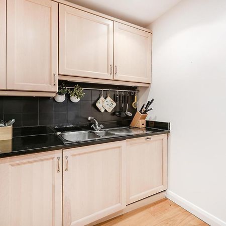 לונדון Lovely 2 Bedroom Apartment In Notting Hill מראה חיצוני תמונה
